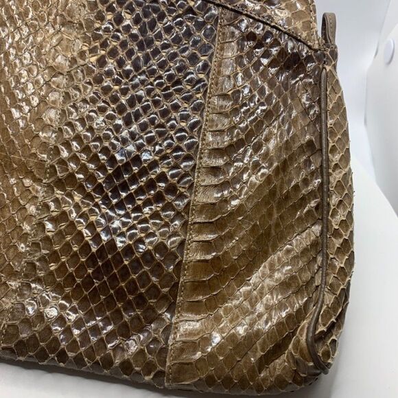 Vintage Venetto Snakeskin Clutch - Picture 6 of 9